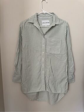 LOLA RIVER Striped Seersucker Button Down